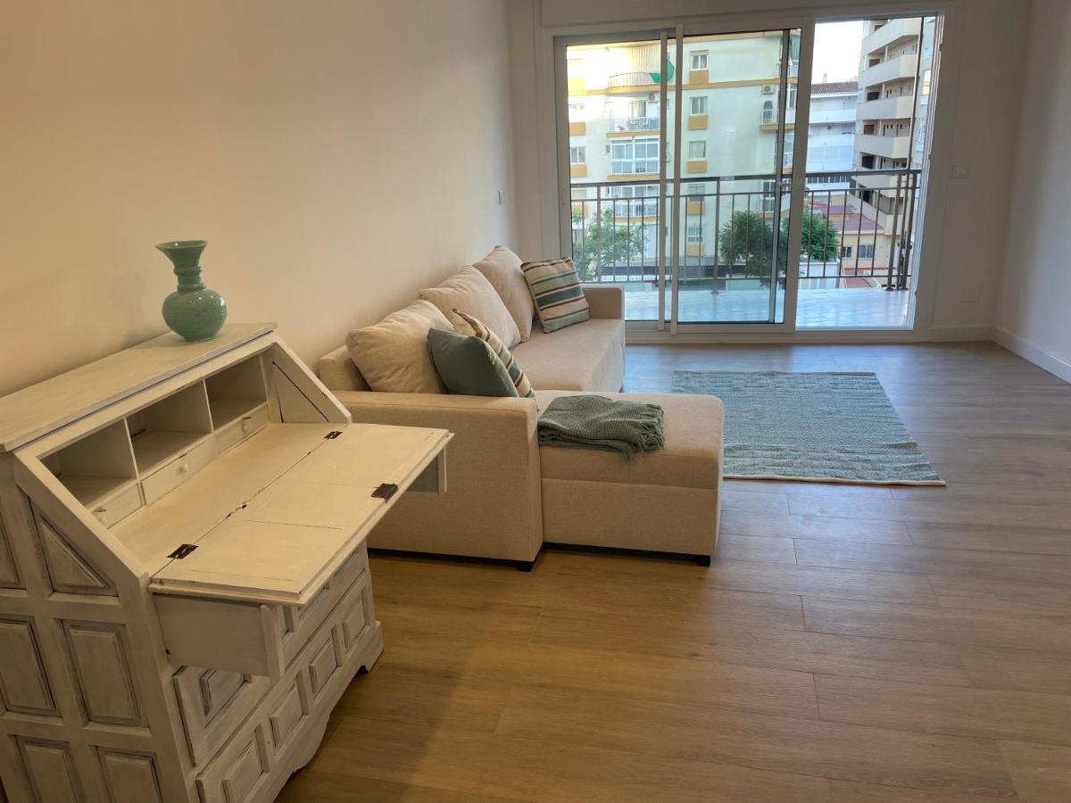Apartamento Piso A Estrenar Junto A La Playa Fuengirola Exterior foto
